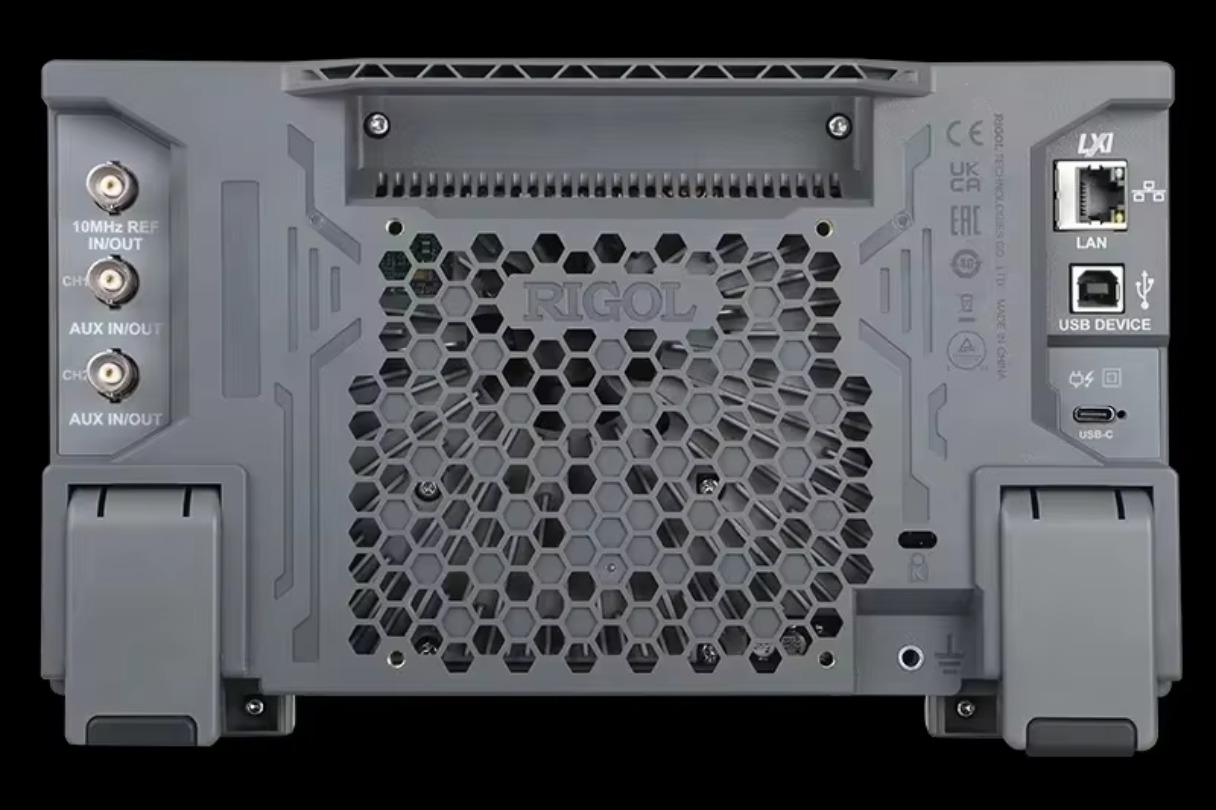 RIGOL DG902 Pro 70MHz  1.25Gsa - огляд і ціна Function Arbitrary Waveform Generator
